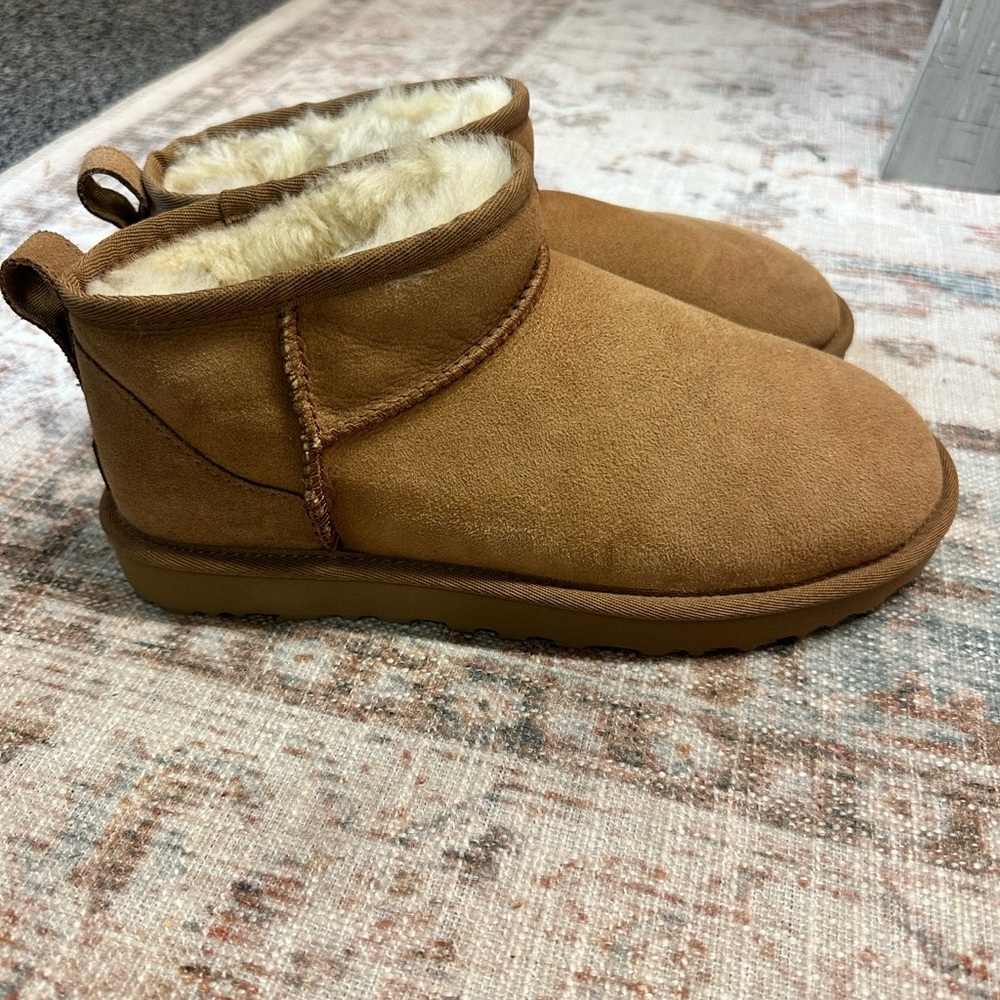 Ugg Ultra Mini boot Women’s